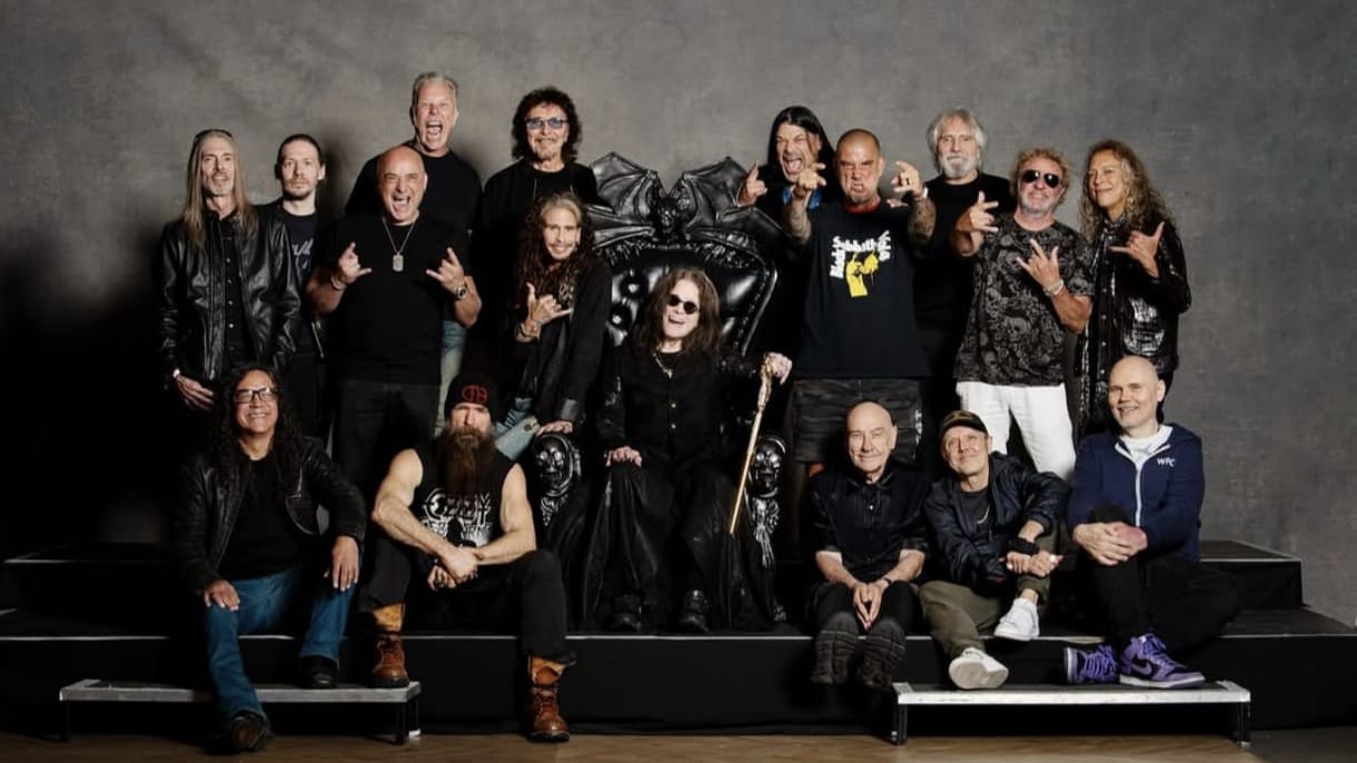 Membros do Black Sabbath se reúnem com nomes do rock em registro histórico