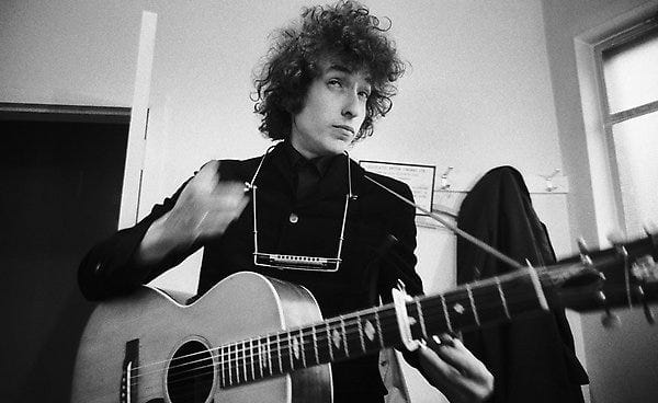 Bob Dylan em 1966. Foto: Barry Feinstein.