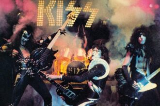Kiss Alive 1975