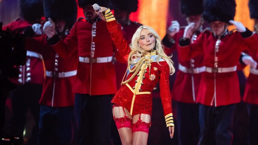 Sabrina Carpenter. Crédito: Samir Hussein/WireImage.