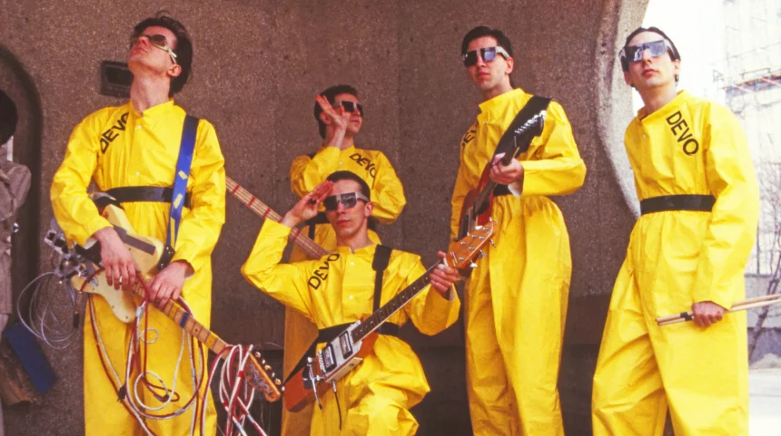 DEVO. Foto: Janet Macoska.