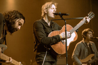 Spoon. Foto: Chas Alm.