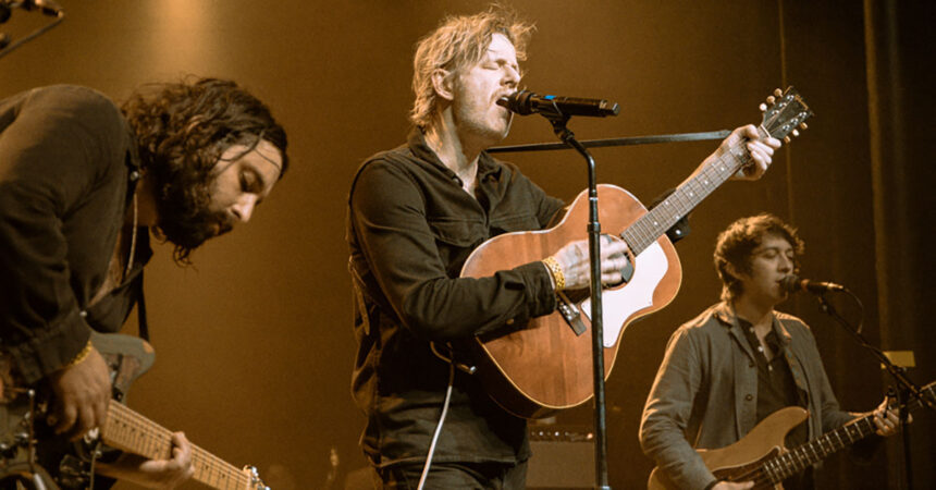 Spoon. Foto: Chas Alm.