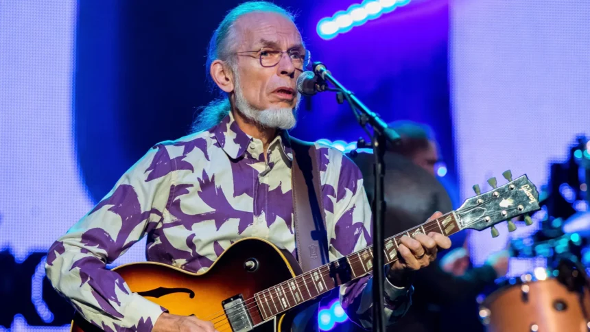 Steve Howe. Foto: Scott Legato/Getty Images.