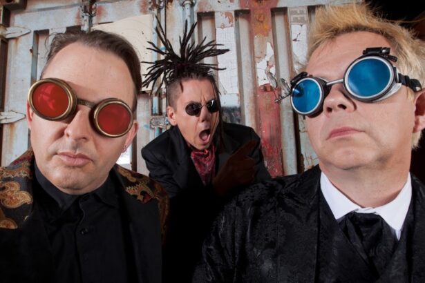 Information Society. Crédito: Paradise Artists.