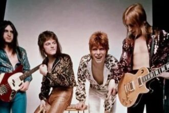 David Bowie and The Spiders From Mars. Foto: Reprodução.