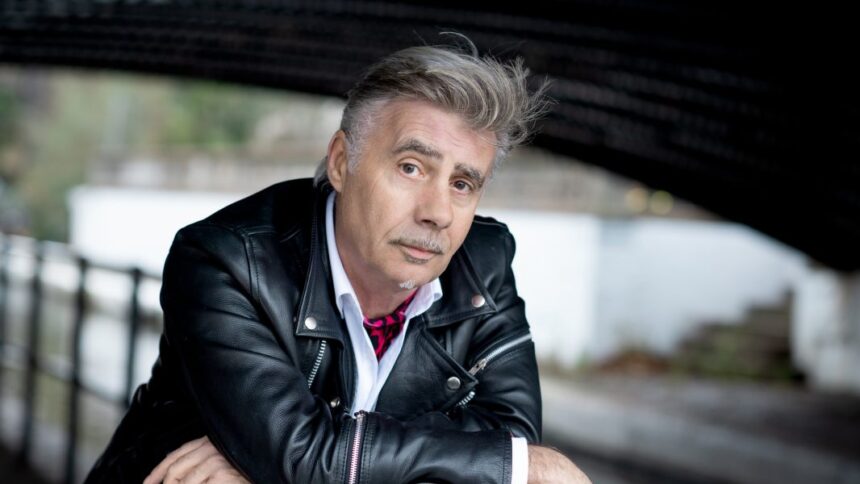 Glen Matlock. Crédito: Tina Korhonen.