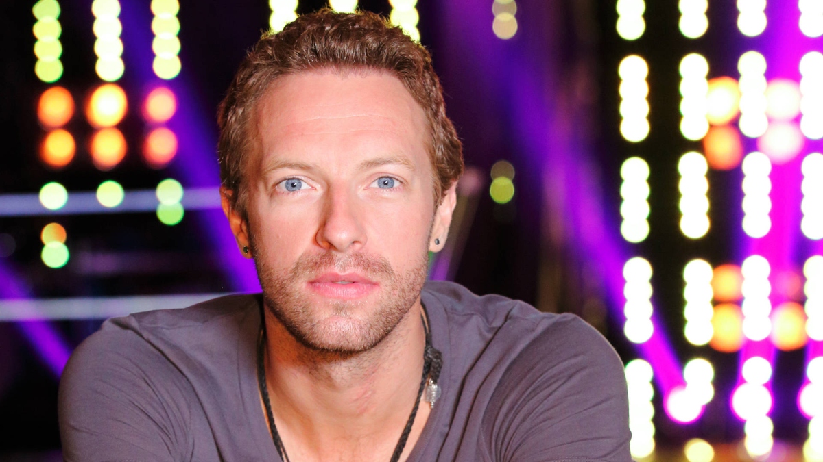 Chris Martin rebate críticas por mensagens de paz