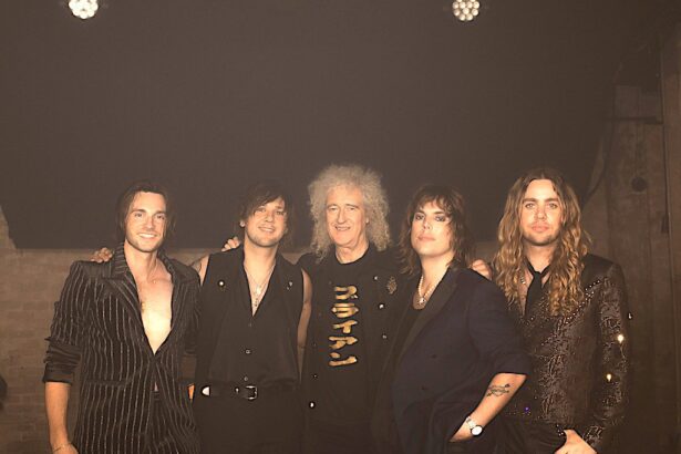 Brian May/The Struts. Foto: Kyle McGurk.