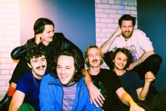 King Gizzard & The Lizard Wizard. Crédito: Alyssa Leicht.