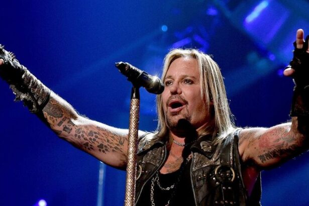 Vince Neil do Mötley Crüe. Cr[edito: Kevin Winter/Getty Images;