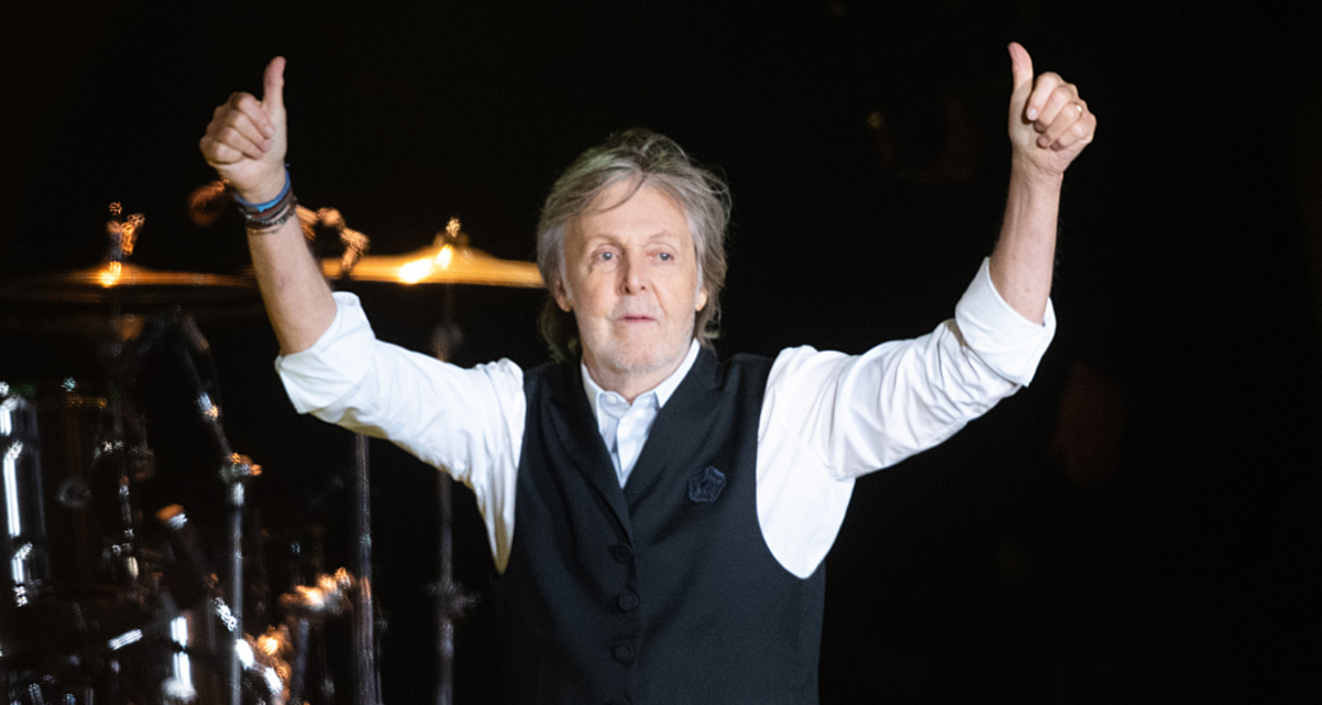 Paul McCartney toca “Help!” ao vivo após 35 anos