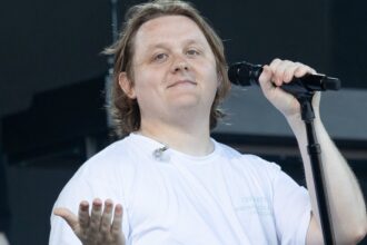 Lewis Capaldi. Foto: Reprodução.
