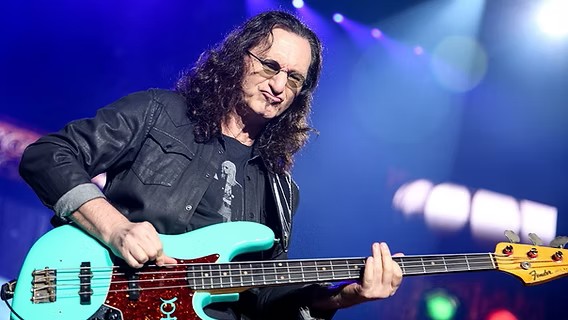 Geddy Lee/Rush. Foto: Reprodução.