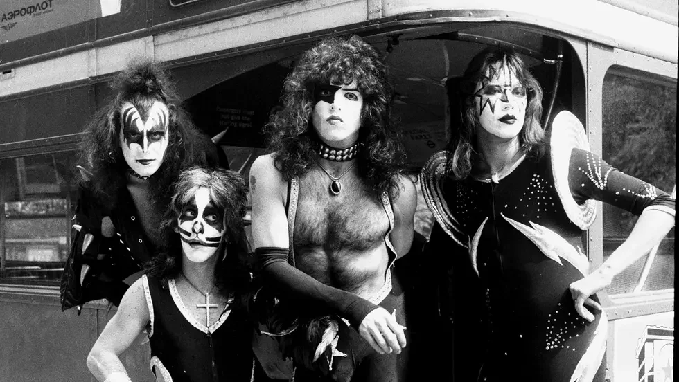 Kiss lança faixa country inédita “Mistake” em box set de “Dressed to Kill” Kiss lança faixa country inédita “Mistake” em box set de “Dressed to Kill”