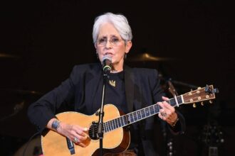 Joan Baez. Crédito: Noam Galai/Getty.