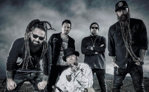 Five Finger Death Punch. Crédito: Chad Martel.