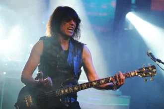 Rudy Sarzo. Crédito: Jeff Daly/Invision/AP.