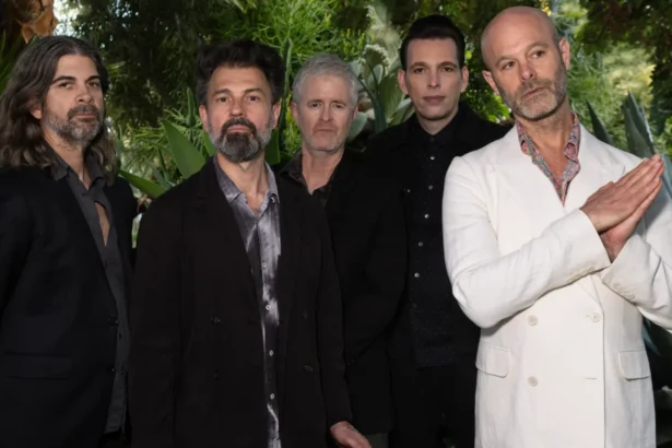 Shudder to Think. Foto: Diona Mavis.