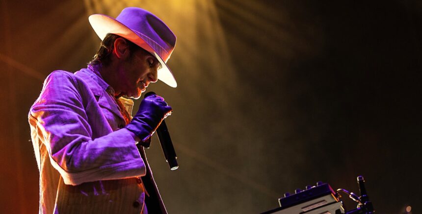 Perry Farrell. Crédito: Jeff Hahne/Getty Images.