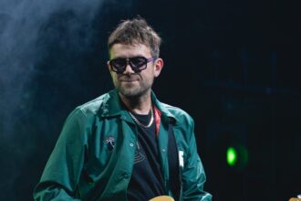 Damon Albarn. Crédito: Raph Pour-Hashemi.