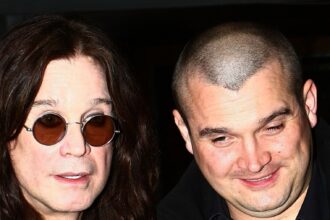 Ozzy e Louis Osbourne. Crédito: Phillip Massey/FilmMagic.