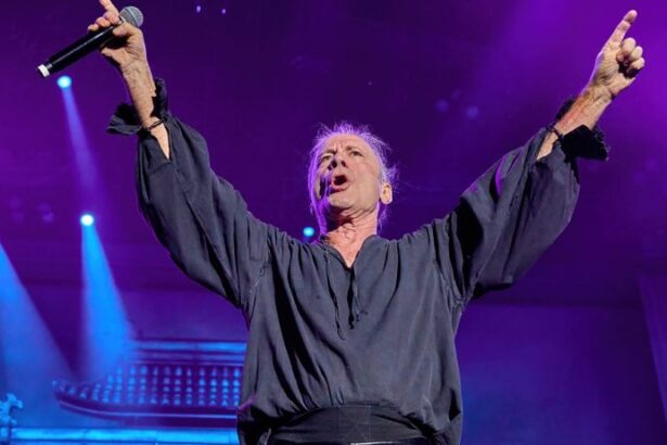 Bruce Dickinson. Crédito: Joel Barrios.