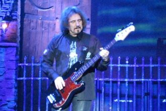Geezer Butler. Foto: Reprodução.