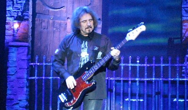 Geezer Butler. Foto: Reprodução.