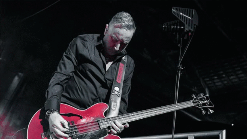 Peter Hook. Foto: Reprodução Instagram.