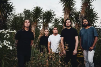 Deafheaven. Crédito: Robin Laananen.