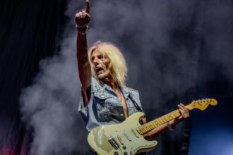 Axel Rudi Pell. Crédito: Instagram (@mindhex_media).