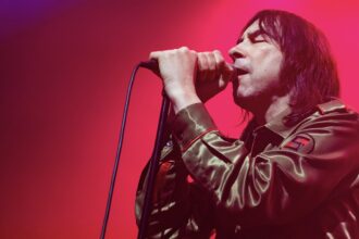 Primal Scream ao vivo no Roundhouse. Crédito: Lorne Thomson/Redferns.
