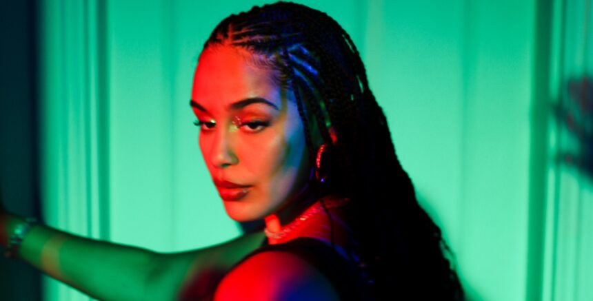 Jorja Smith. Crédito: Romany Francesca.