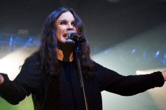 Ozzy Osbourne. Crédito: Morten Skovgaard, CC BY 2.0, via Wikimedia Commons.