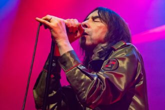 Bobby Gillespie do Primal Scream. Crédito: Lorne Thomson/Redferns.