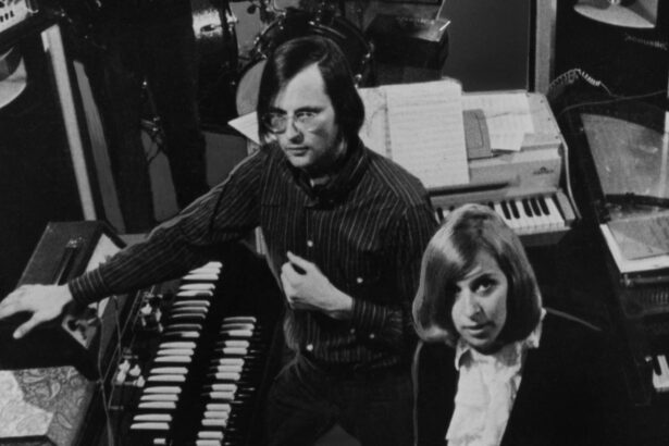 Joseph Byrd e Dorothy Moskowitz. Crédito: Michael Ochs Archives/Getty Images.