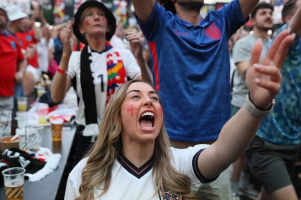 Torcedores ingleses de futebol. Foto: Alishia Abodunde.