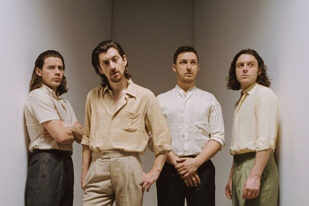 Arctic Monkeys. Crédito: Reprodução/Youtube.