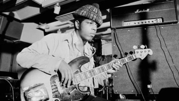 Billy Bass. Crédito: Reprodução.