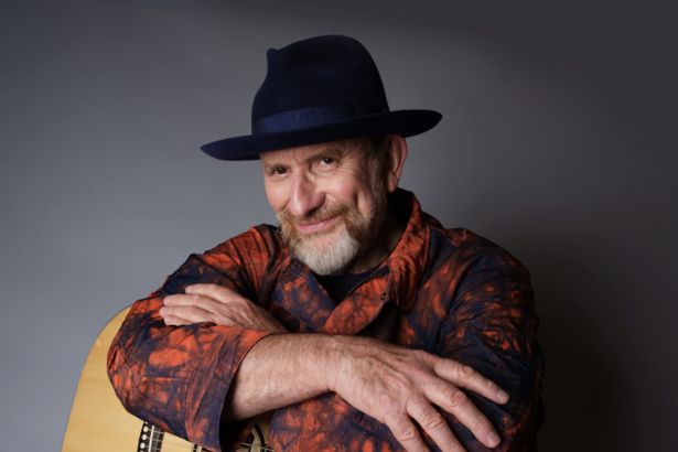 Colin Hay. Crédito: Paul Mobley.