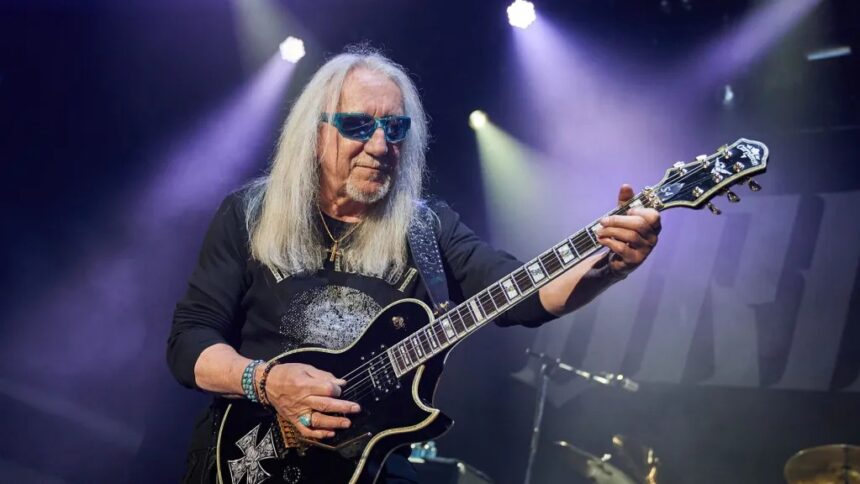 Mick Box. Crédito: Joel Barrios.