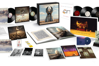 Reedeição super deluxe de "GRACE UNDER PRESSURE" do Rush.