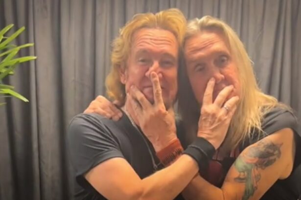Adrian Smith / NIcko McBrain. Crédito: Reprodução Youtube.