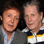 Paul McCartney / Brian Wilson. Crédito: Reprodução/Getty Images.
