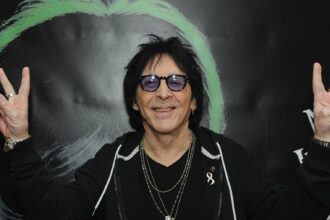 Peter Criss. Crédito: Bobby Bank/Getty.