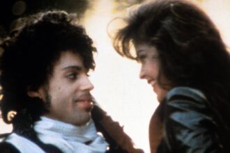 Prince e Apollonia. Crédito: Warner Brothers/Getty Images.
