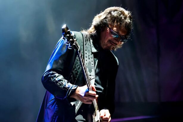 Tony Iommi. Crédito: TIDAL.