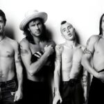 Red Hot Chili Peppers. Crédito: Chris Cuffaro / Warner Records.