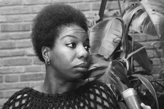 Nina Simone. Crédito: Reprodução/Youtube.